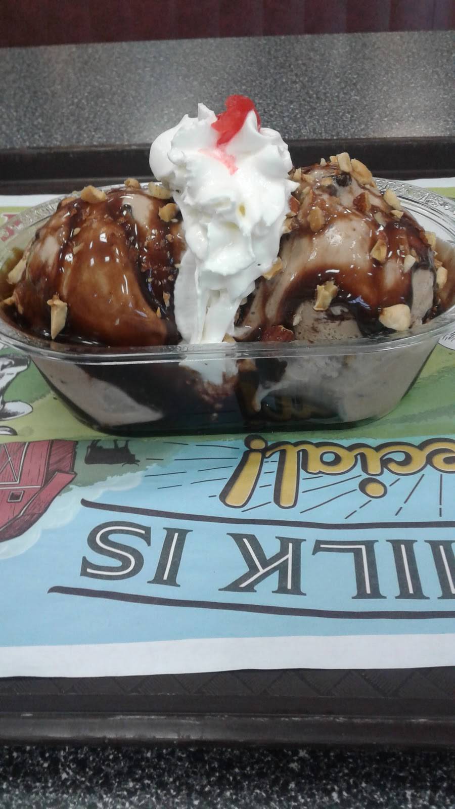 Braums Ice Cream & Burger Restaurant | restaurant | 7701 Rogers Ave, Fort Smith, AR 72903, USA | 4794520500 OR +1 479-452-0500