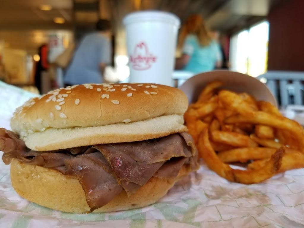 Arbys | restaurant | 58 E Broad St, Newton Falls, OH 44444, USA | 3308721565 OR +1 330-872-1565