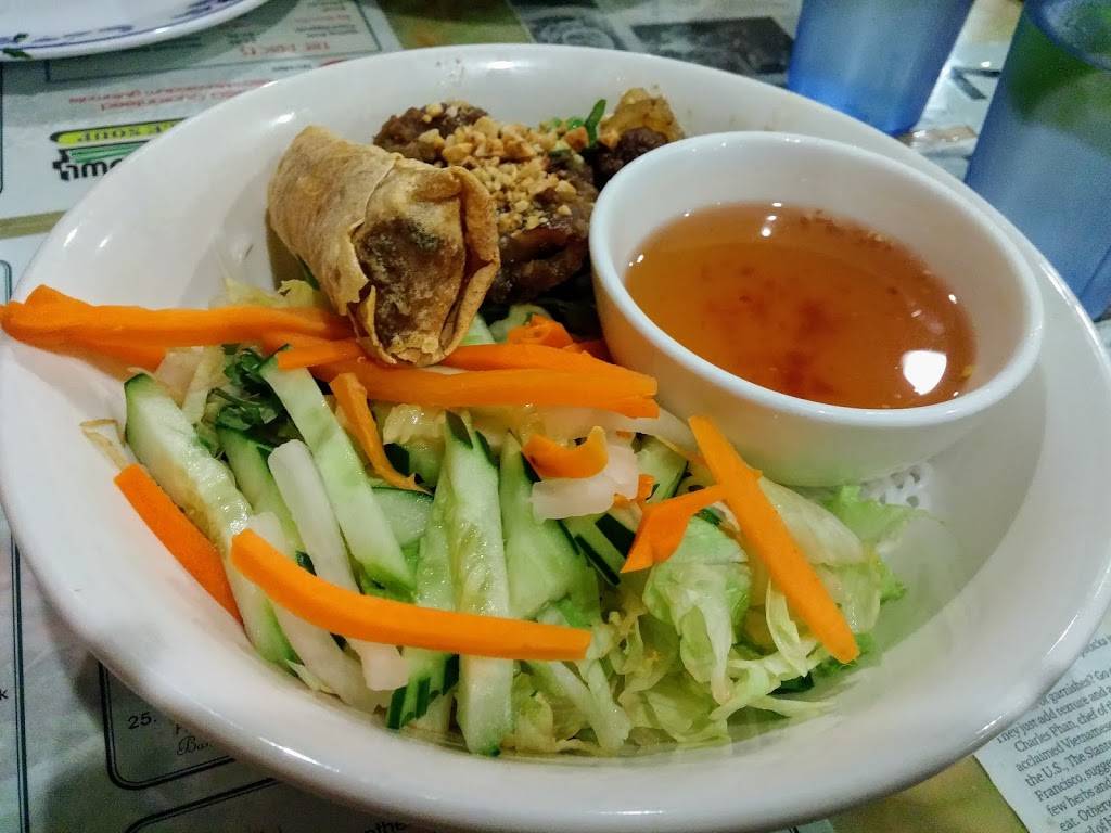 Pho Big Bowl | restaurant | 2248 NW Market St, Seattle, WA 98107, USA | 2065881249 OR +1 206-588-1249