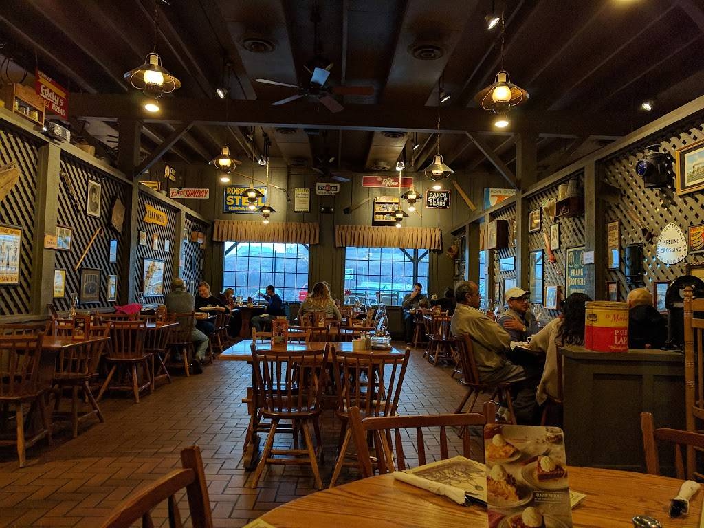 Cracker Barrel Old Country Store | restaurant | 13600 Wolfe Rd, New Freedom, PA 17349, USA | 7172354040 OR +1 717-235-4040