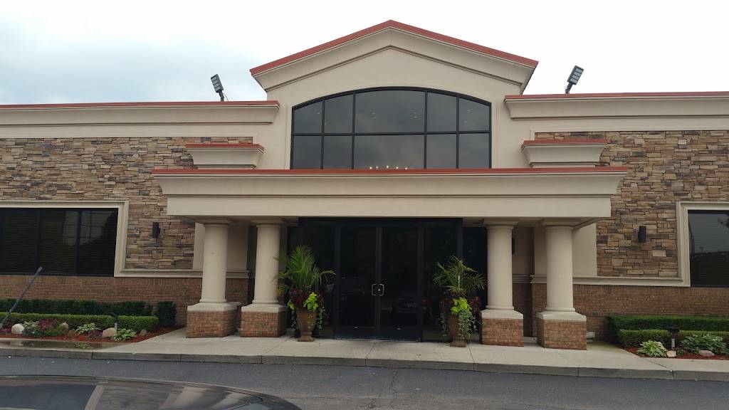 Ikes Restaurant | restaurant | 38550 Van Dyke Ave, Sterling Heights, MI 48312, USA | 5869794460 OR +1 586-979-4460