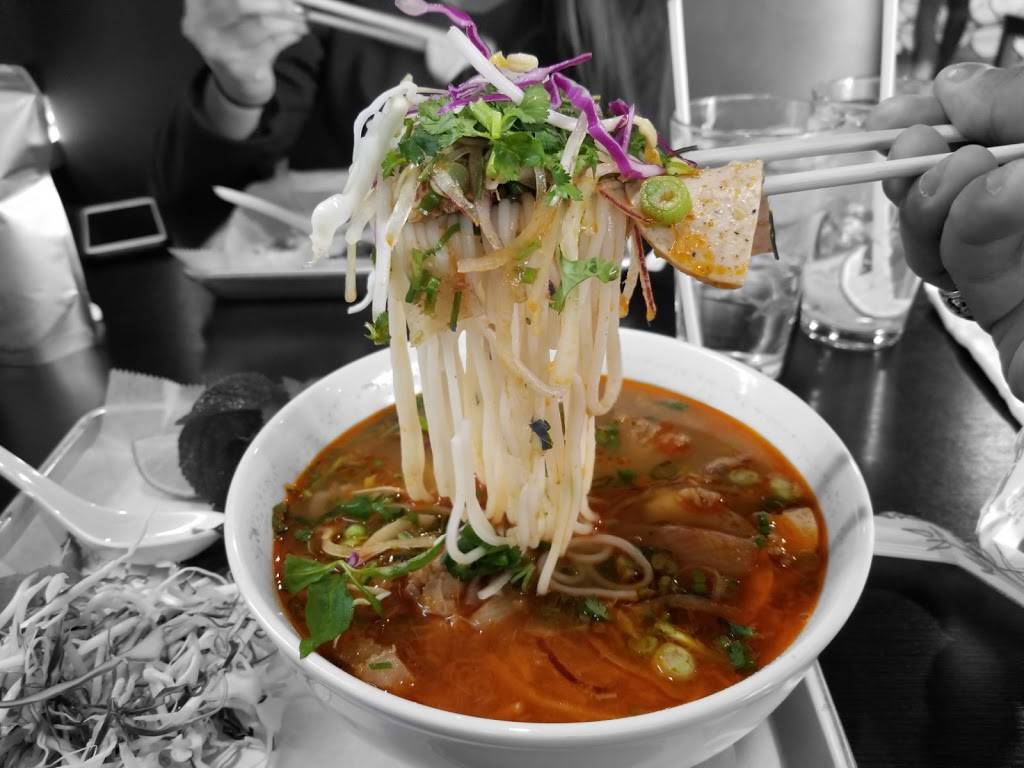 Two Bowls Bun Bo Hue | restaurant | 13080 Bellaire Blvd A, Houston, TX 77072, USA | 8326723961 OR +1 832-672-3961