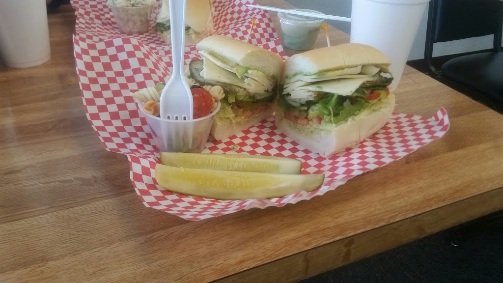 Borns Best Sandwiches | restaurant | 2231 McCulloch Blvd N #111, Lake Havasu City, AZ 86403, USA | 9288542676 OR +1 928-854-2676