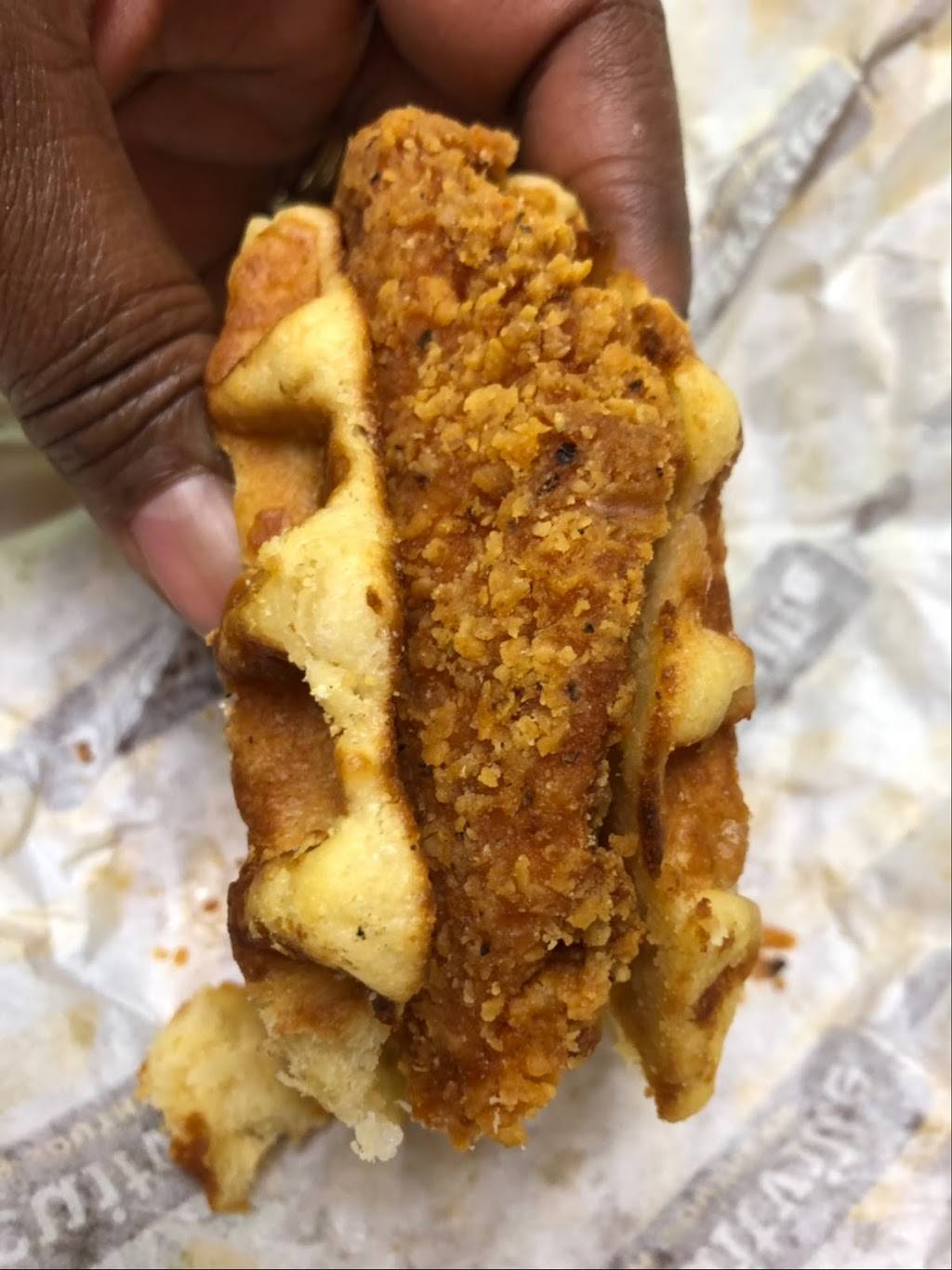 Biscuitville | cafe | 2145 Peters Creek Pkwy, Winston-Salem, NC 27103, USA | 3367235034 OR +1 336-723-5034