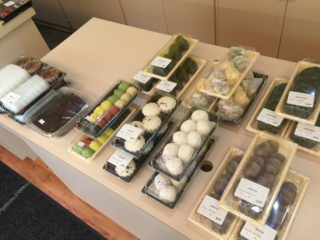 Mont Blanc Bakery | cafe | 301 Broad Ave, Leonia, NJ 07605, USA | 2014922346 OR +1 201-492-2346