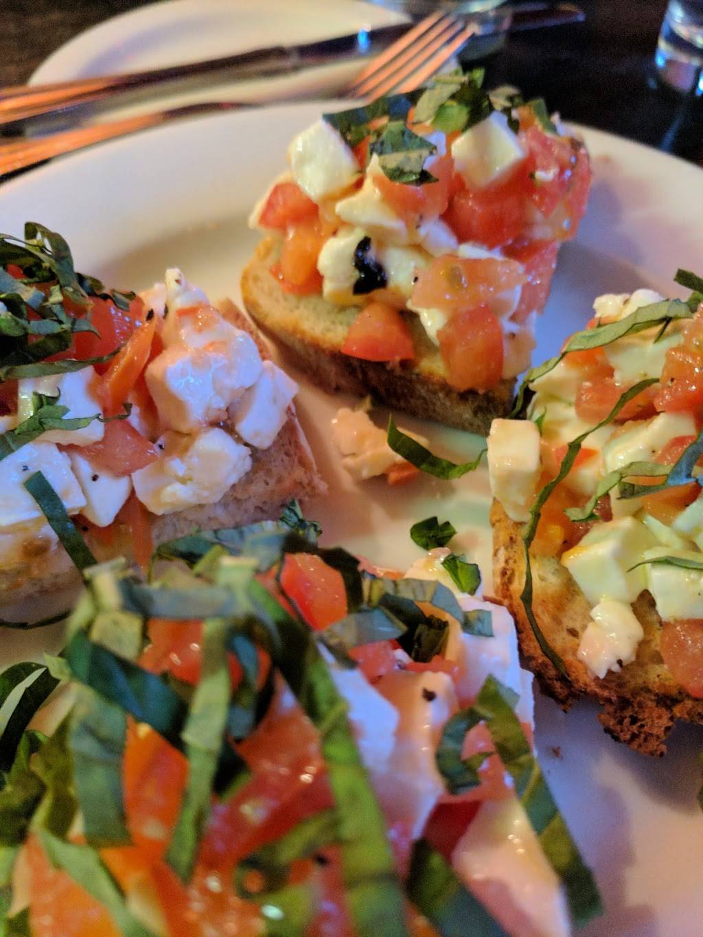 Sophias Grotto | restaurant | 22 Birch St, Roslindale, MA 02131, USA | 6173234595 OR +1 617-323-4595