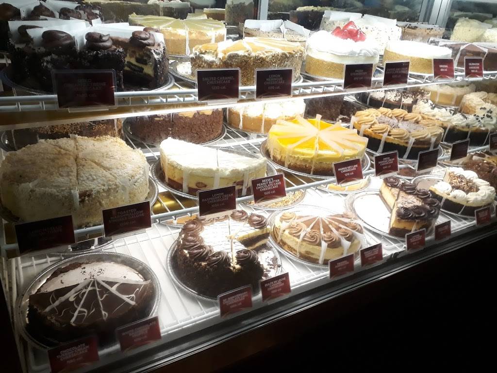 The Cheesecake Factory | restaurant | 210 Andover St, Peabody, MA 01960, USA | 9785387599 OR +1 978-538-7599