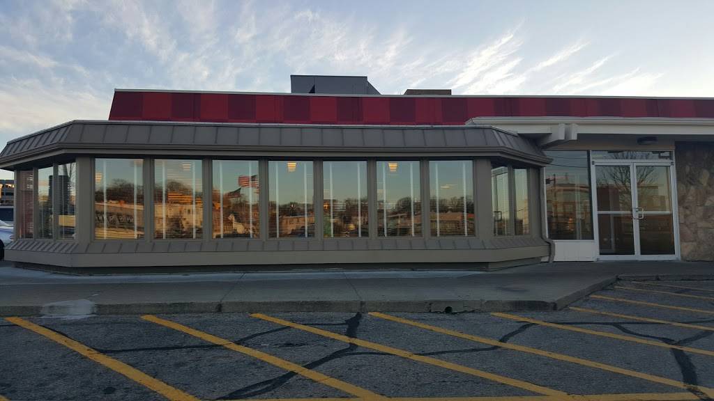 Frischs Big Boy | restaurant | 4765 Montgomery Rd, Cincinnati, OH 45212, USA | 5135314100 OR +1 513-531-4100