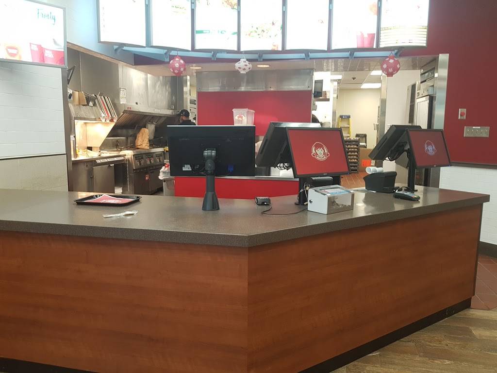 Wendys | restaurant | 6 Fairview Rd, Barrie, ON L4N 4P3, Canada | 7057270233 OR +1 705-727-0233