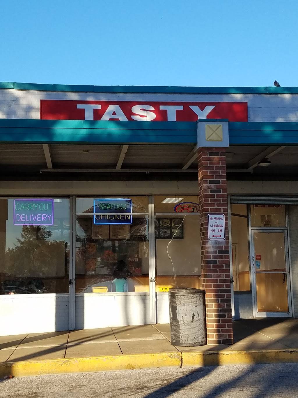 Tasty Carryout | meal takeaway | 7720 Landover Rd, Landover, MD 20785, USA | 3015837778 OR +1 301-583-7778