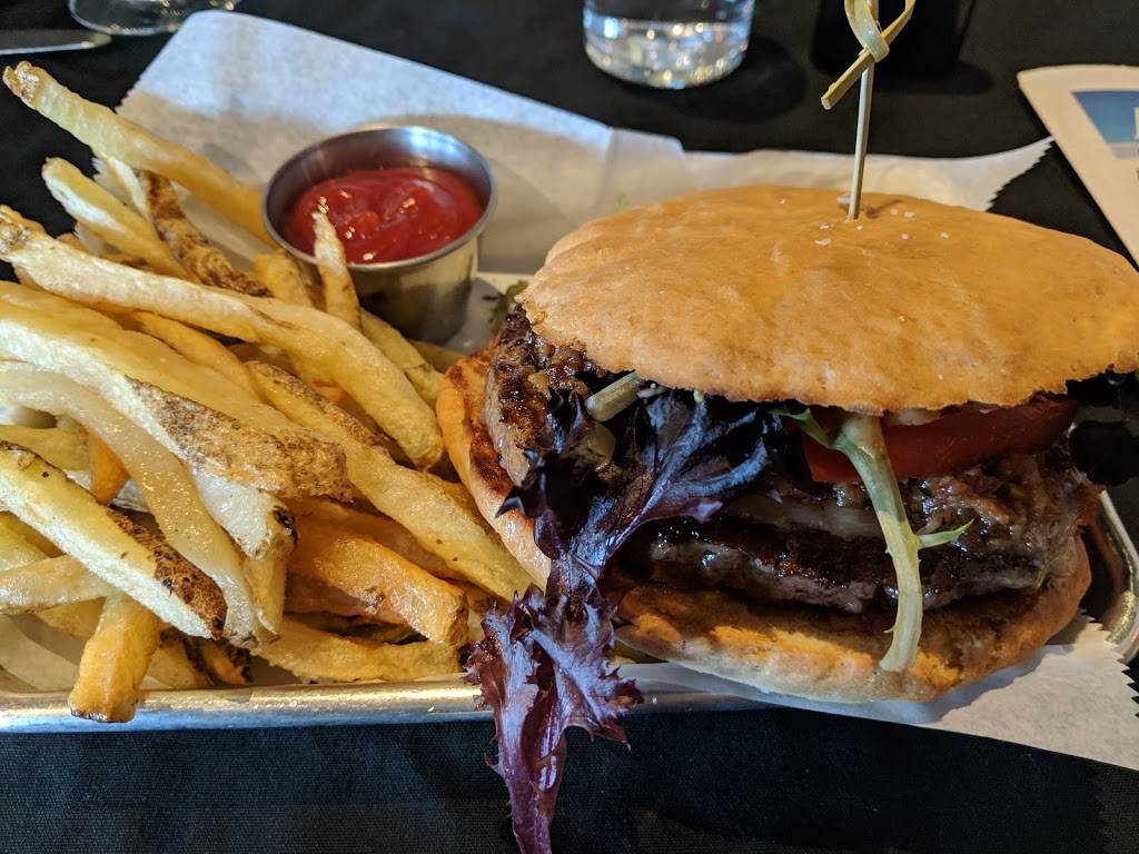 Corner on Union | restaurant | 2727, 120 W Union St, Athens, OH 45701, USA | 7404475121 OR +1 740-447-5121