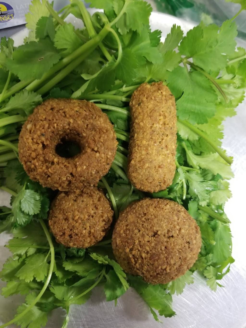 Alshami corner | restaurant | 46 N Main St, Norwalk, CT 06850, USA | 2039565411 OR +1 203-956-5411