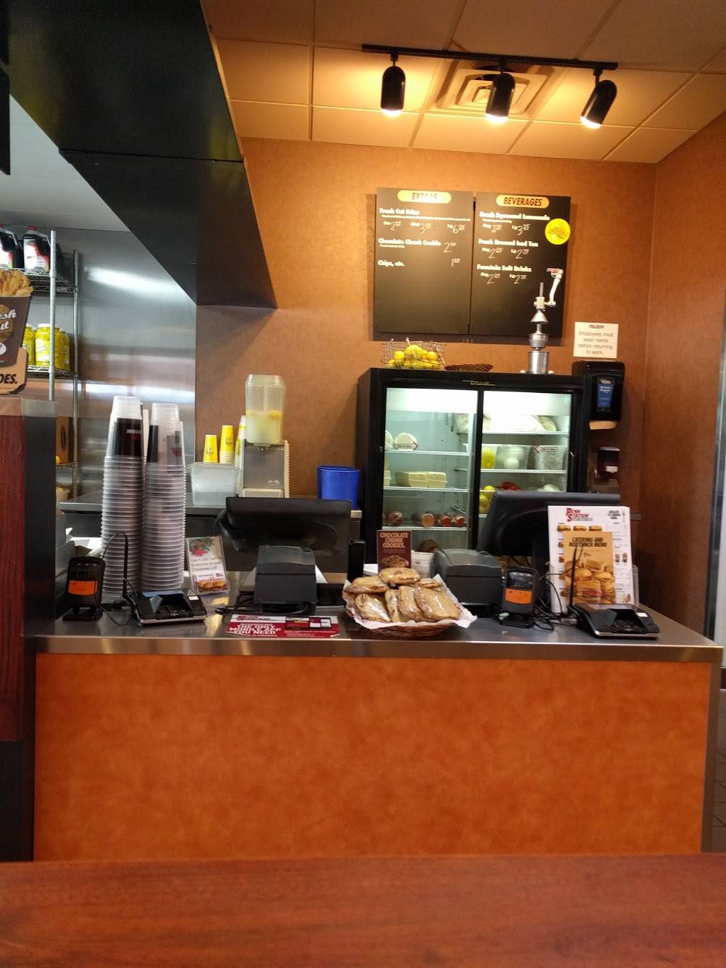 Penn Station East Coast Subs | meal takeaway | 4827 Davis Lant Dr, Evansville, IN 47715, USA | 8124027366 OR +1 812-402-7366