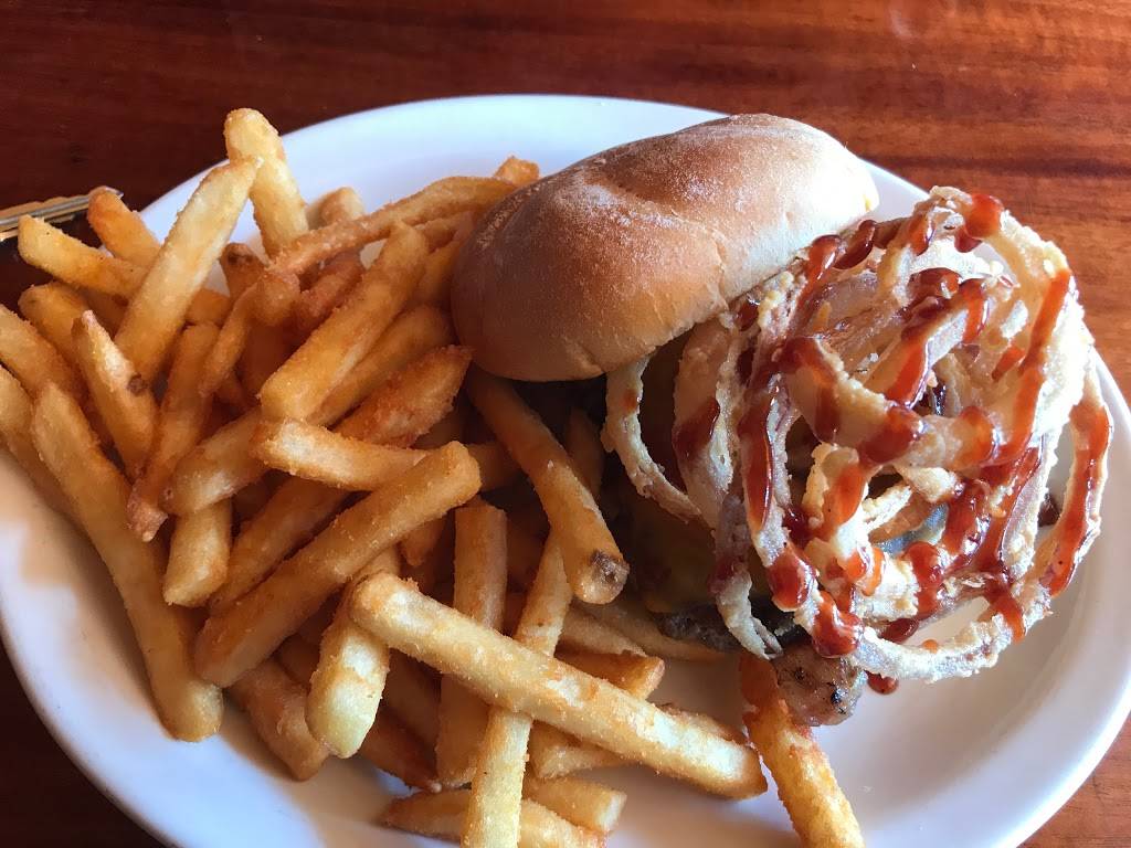 Waterstreet Pub | restaurant | 1525 Water St, Peru, IL 61354, USA | 8152230400 OR +1 815-223-0400