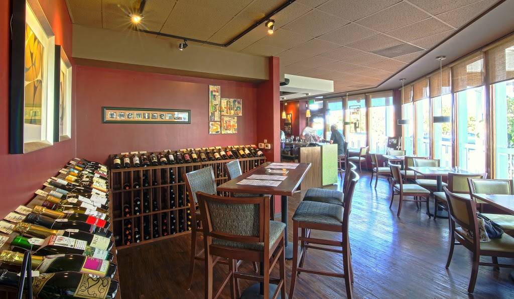 The Wine Pub | restaurant | 2907 Shelter Island Dr #108, San Diego, CA 92106, USA | 6197589325 OR +1 619-758-9325