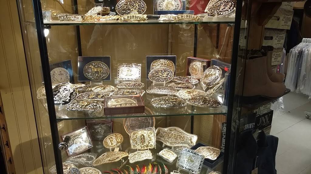 Mariscos La Reyna | restaurant | 730 W Main St, Grand Prairie, TX 75050, USA | 9722642488 OR +1 972-264-2488