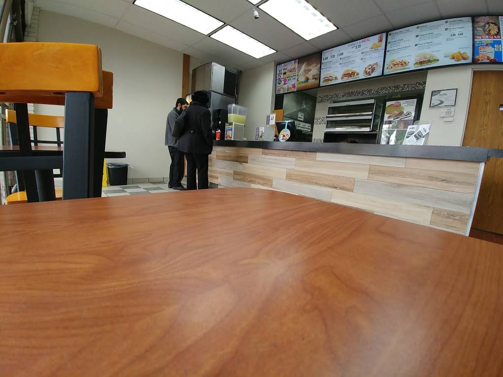 Mr. Hero | meal takeaway | 4918 Memphis Ave, Cleveland, OH 44144, USA | 2167414100 OR +1 216-741-4100