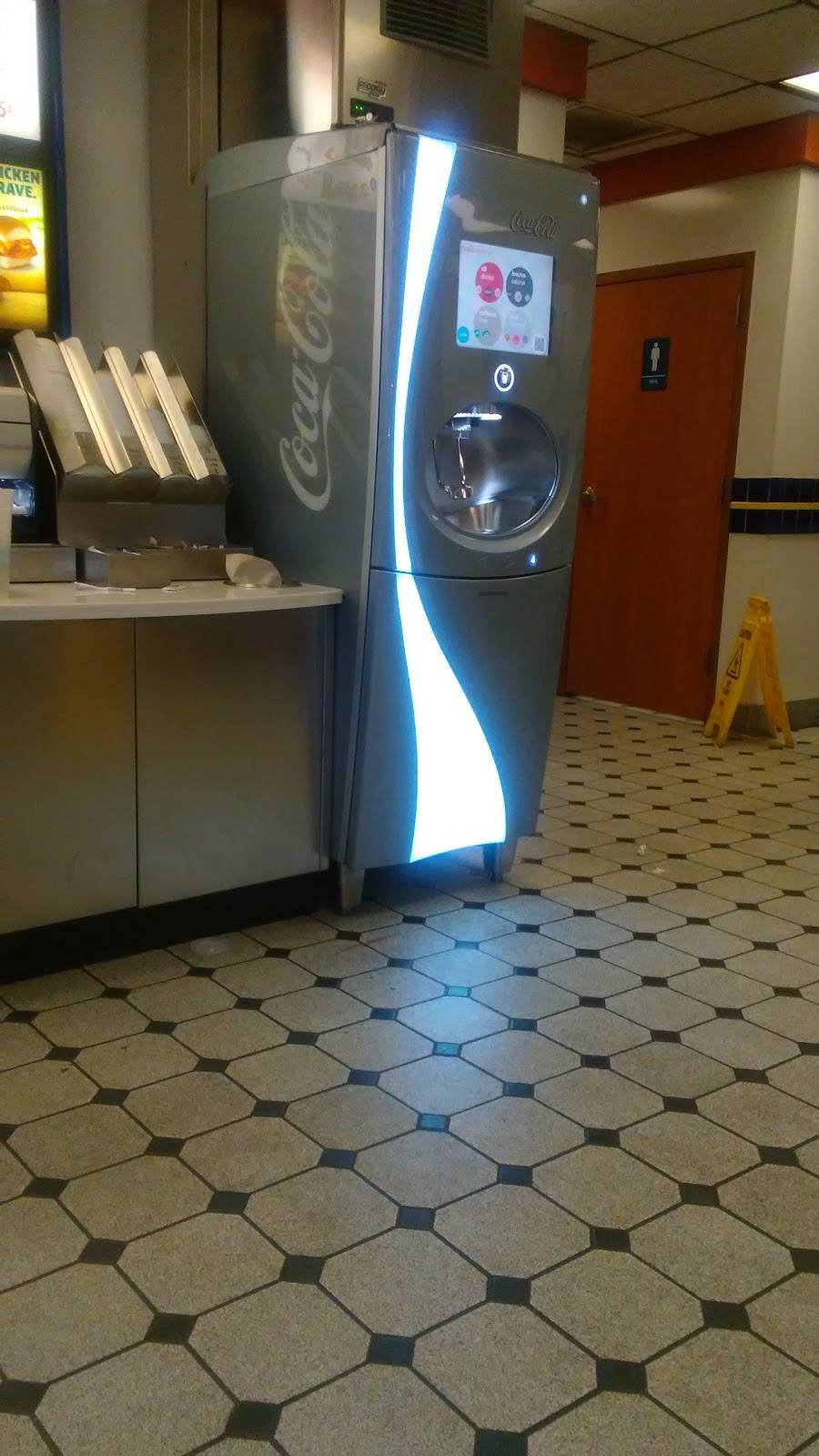 White Castle | restaurant | 335 Martin Luther King Jr Blvd N, Pontiac, MI 48342, USA | 2487450679 OR +1 248-745-0679