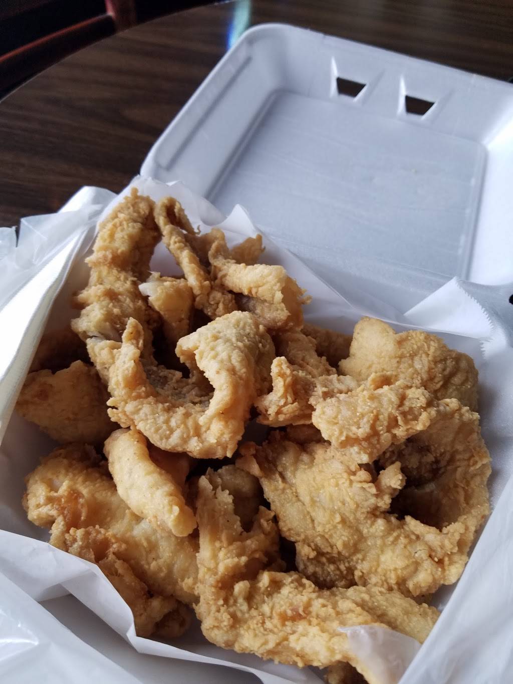 Dons Tap | restaurant | 1649 W Factory Ave, Marion, IN 46952, USA | 7656621591 OR +1 765-662-1591