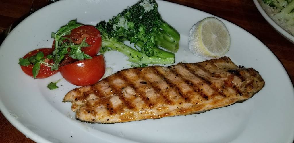 Houstons | restaurant | 6113 N Scottsdale Rd, Scottsdale, AZ 85250, USA | 4809227775 OR +1 480-922-7775