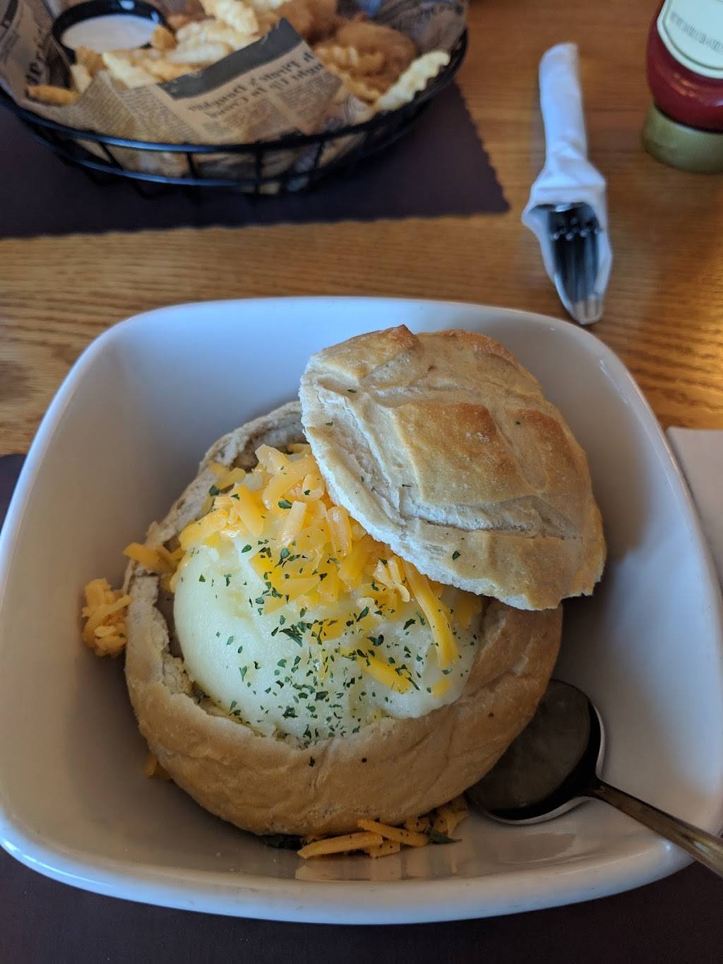 Reillys Pub | restaurant | N4111 Lake Shore Dr, Markesan, WI 53946, USA | 9202950656 OR +1 920-295-0656