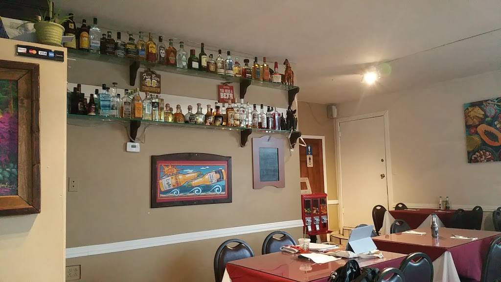 Señor Villa | restaurant | 8064 Lake City Way NE #4360, Seattle, WA 98115, USA | 2065175660 OR +1 206-517-5660