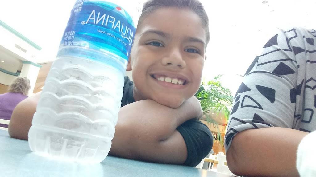 A & W All American Food | restaurant | 1113 N 10th Ave, Hanford, CA 93230, USA | 5595847579 OR +1 559-584-7579