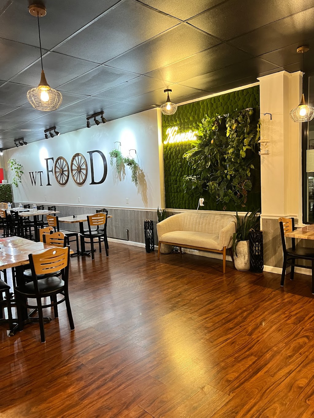 Kinnera Indian Cuisine | restaurant | 235 Lancaster Ave E12, Malvern, PA 19355, USA | 2156069999 OR +1 215-606-9999