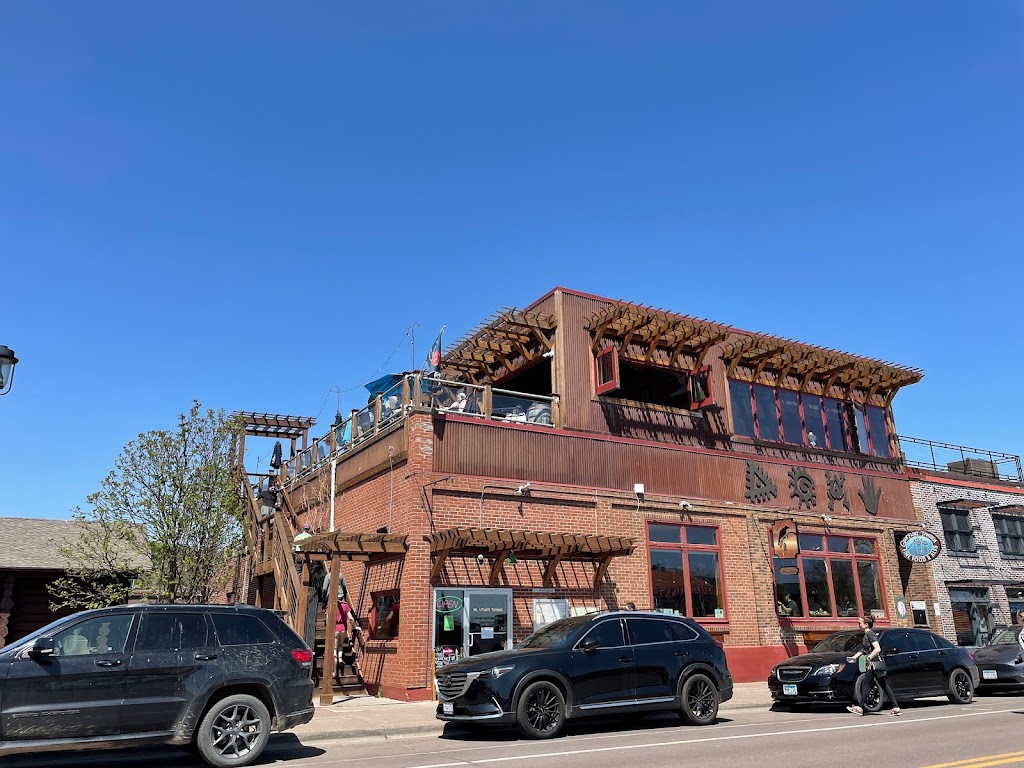 Gun Flint Tavern | restaurant | 111 Wisconsin St, Grand Marais, MN 55604, USA | 2183871563 OR +1 218-387-1563