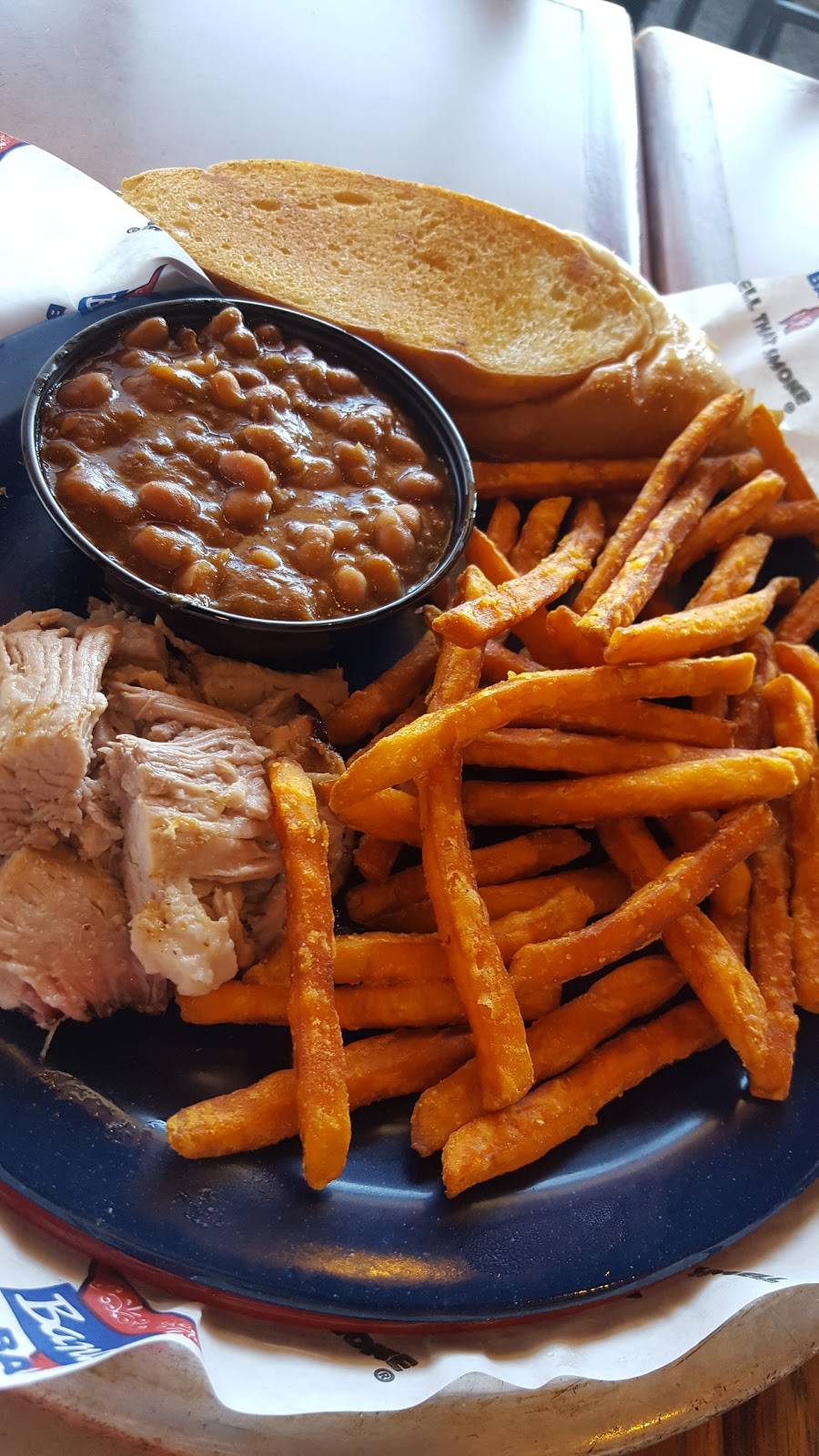 Bandanas Bar-B-Q | restaurant | 6163 Mid Rivers Mall Dr, St Peters, MO 63304, USA | 6369289999 OR +1 636-928-9999