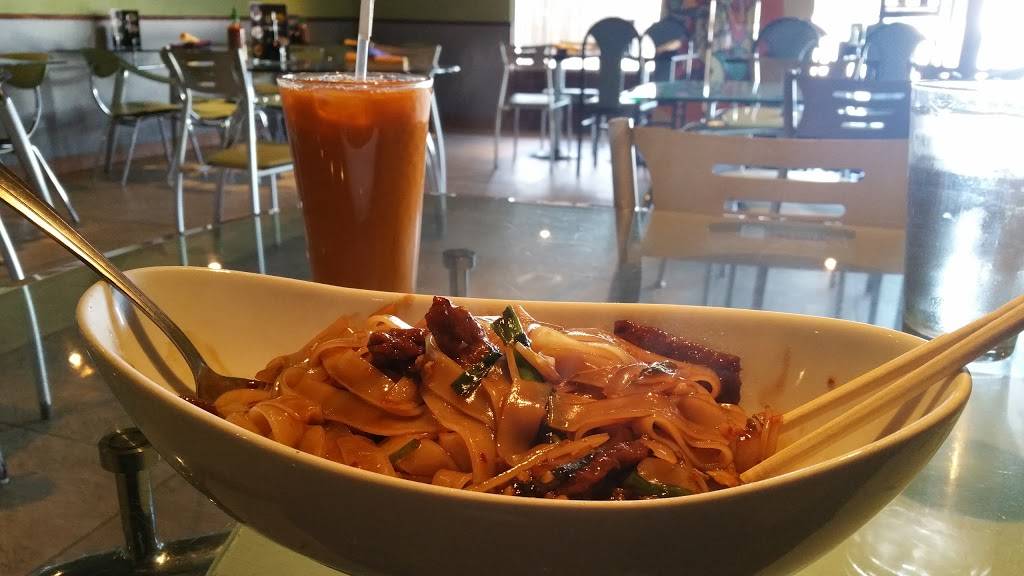 Tott Asian Grill | restaurant | 9208 W Alameda Ave, Lakewood, CO 80226, USA | 3039873360 OR +1 303-987-3360