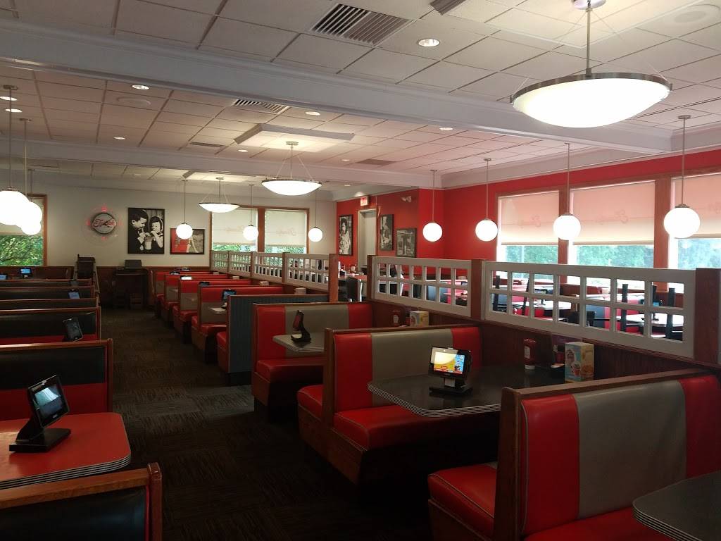 Friendlys | restaurant | 1469 Providence Hwy, Norwood, MA 02062, USA | 7817697583 OR +1 781-769-7583