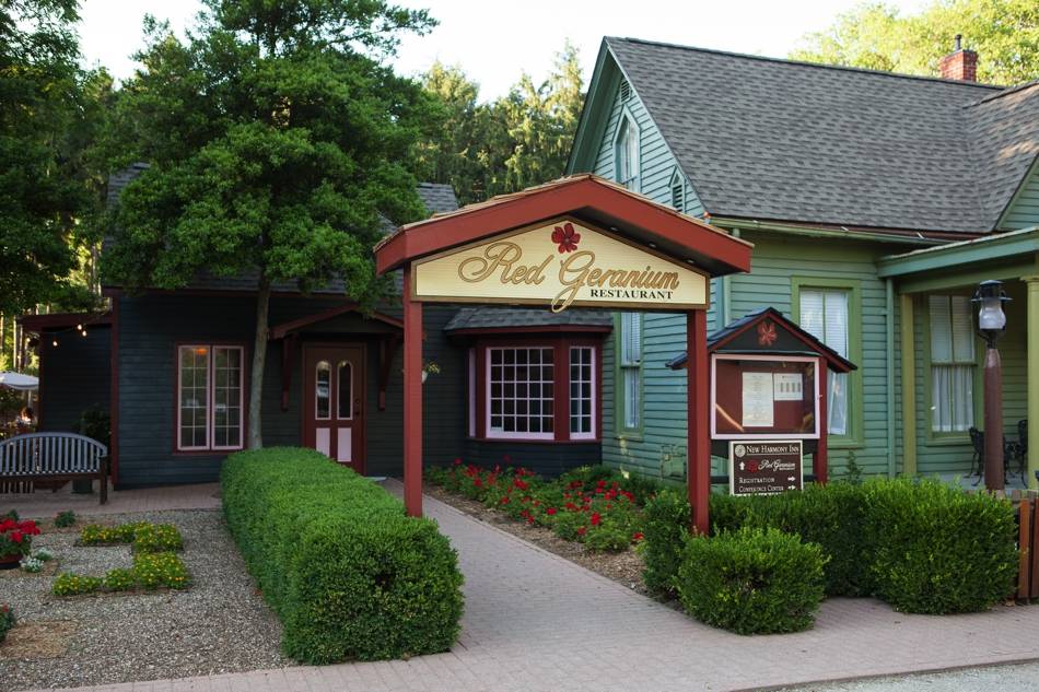 New Harmony Inn Resort & Conference Center | restaurant | 504 North St, New Harmony, IN 47631, USA | 8007828605 OR +1 800-782-8605