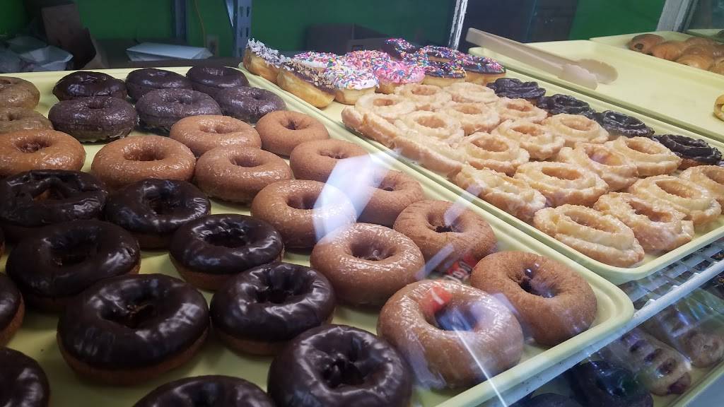 Best Donuts and Kolaches | restaurant | 203 Tyson Ave, Paris, TN 38242, USA | 9245001 OR +1 9245001