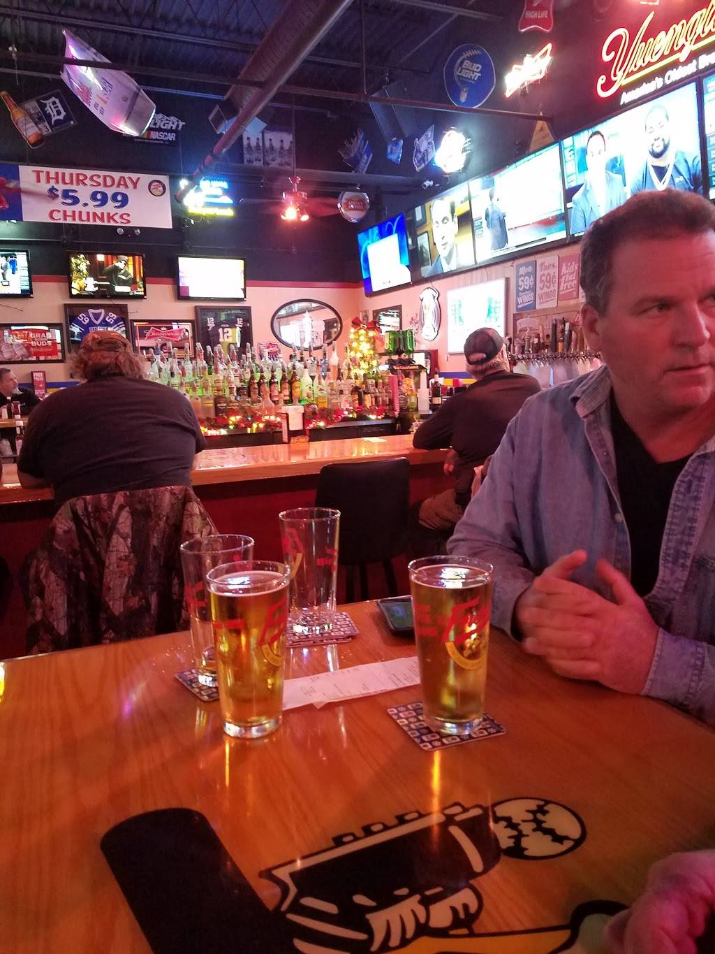 Frickers | restaurant | 1005 N Clinton St, Defiance, OH 43512, USA | 4197829464 OR +1 419-782-9464