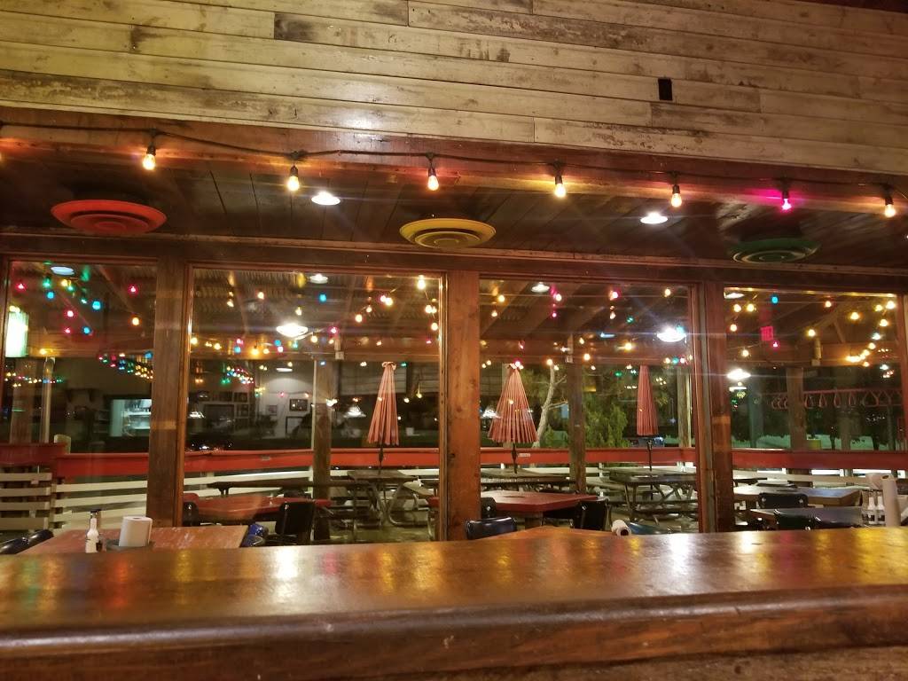 Joes Crab Shack | restaurant | 735 N Hwy 67, Cedar Hill, TX 75104, USA | 9722939612 OR +1 972-293-9612