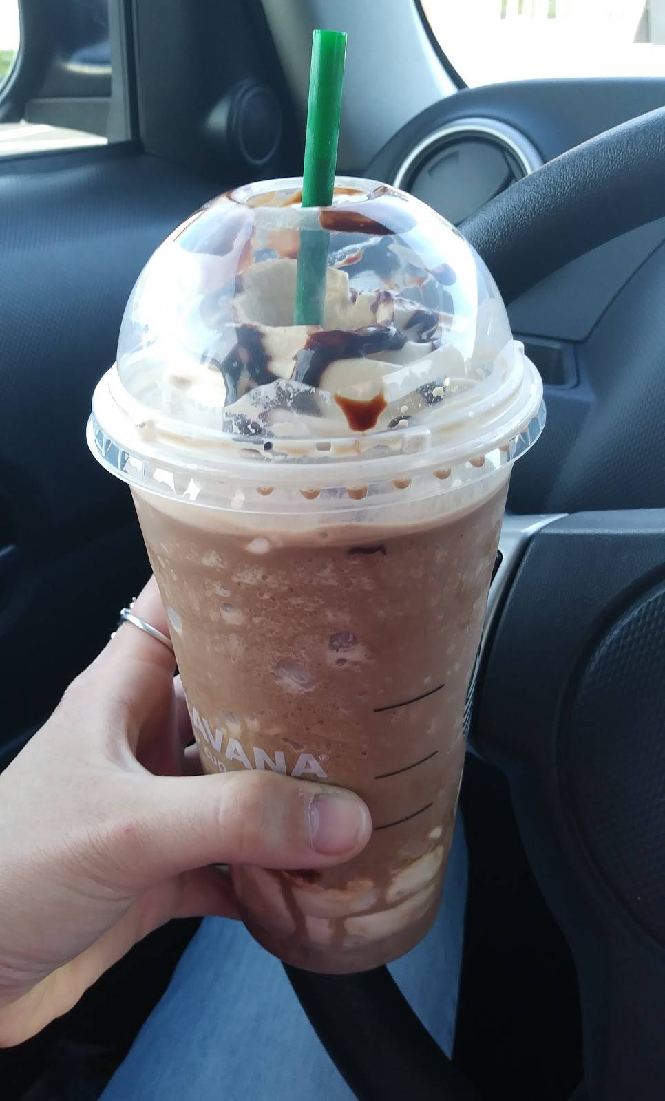 Starbucks | cafe | 2095 Fair Oaks Blvd, Sacramento, CA 95825, USA | 9162921248 OR +1 916-292-1248