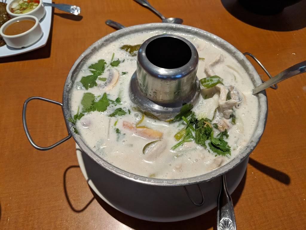 Sala Thai Restaurant | restaurant | 10880 N 32nd St #29, Phoenix, AZ 85028, USA | 6029711293 OR +1 602-971-1293