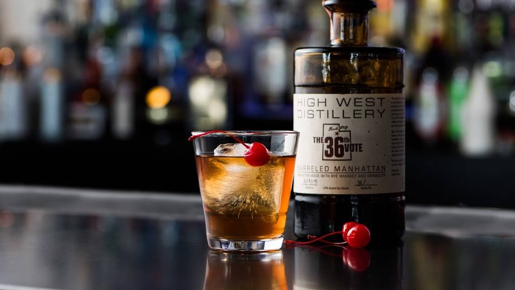 Topgolf | restaurant | 6400 Clipper Way, Oxon Hill, MD 20745, USA | 3016868240 OR +1 301-686-8240