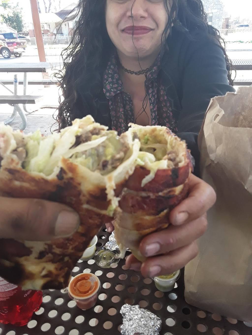 Tonys Tacos To Go | restaurant | 1503 Nogalitos St, San Antonio, TX 78204, USA | 2102717113 OR +1 210-271-7113