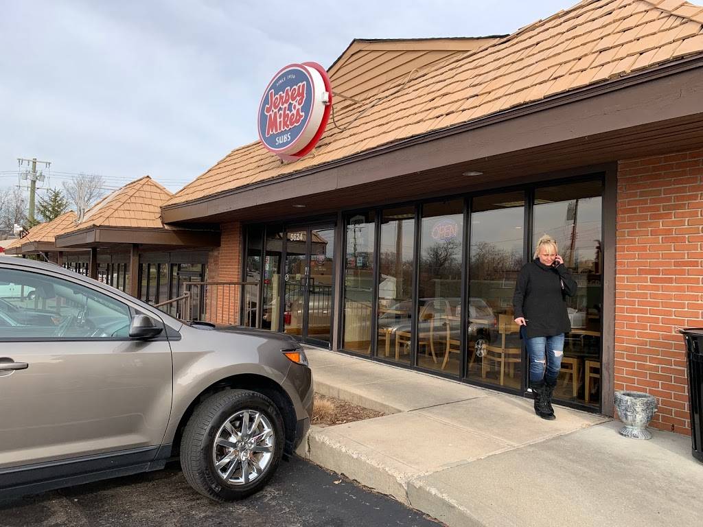 Jersey Mikes Subs | meal takeaway | 7006, 5624 Cheviot Rd, Cincinnati, OH 45247, USA | 5139232507 OR +1 513-923-2507
