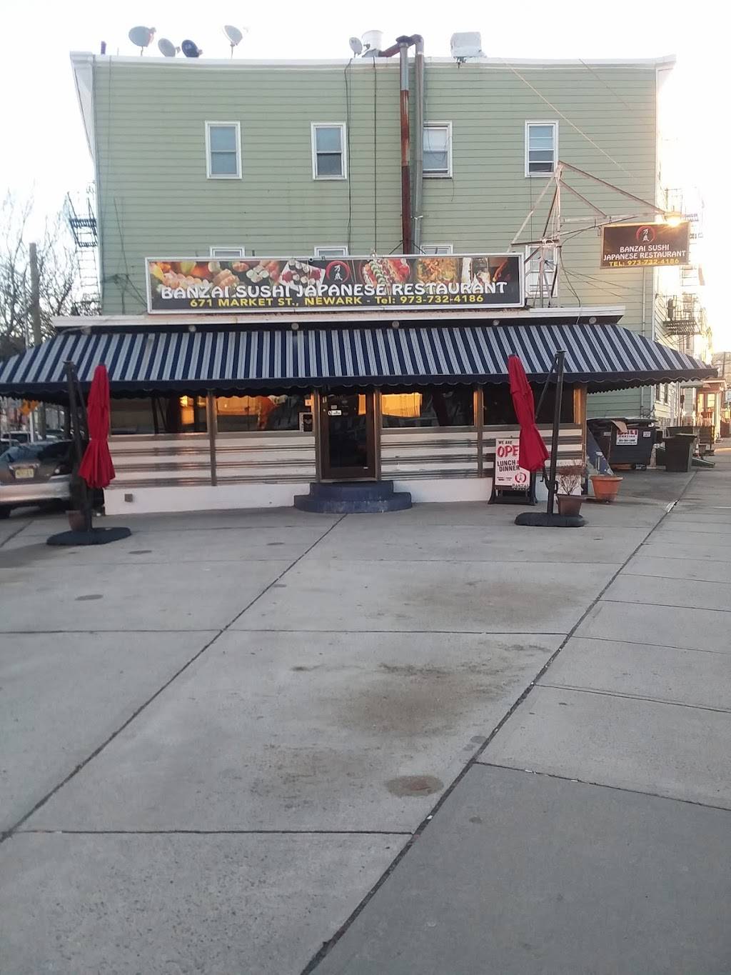 Banzai Sushi & Hibachi Restaurant- Ironbound | restaurant | 671 Market St, Newark, NJ 07105, USA | 9737324186 OR +1 973-732-4186