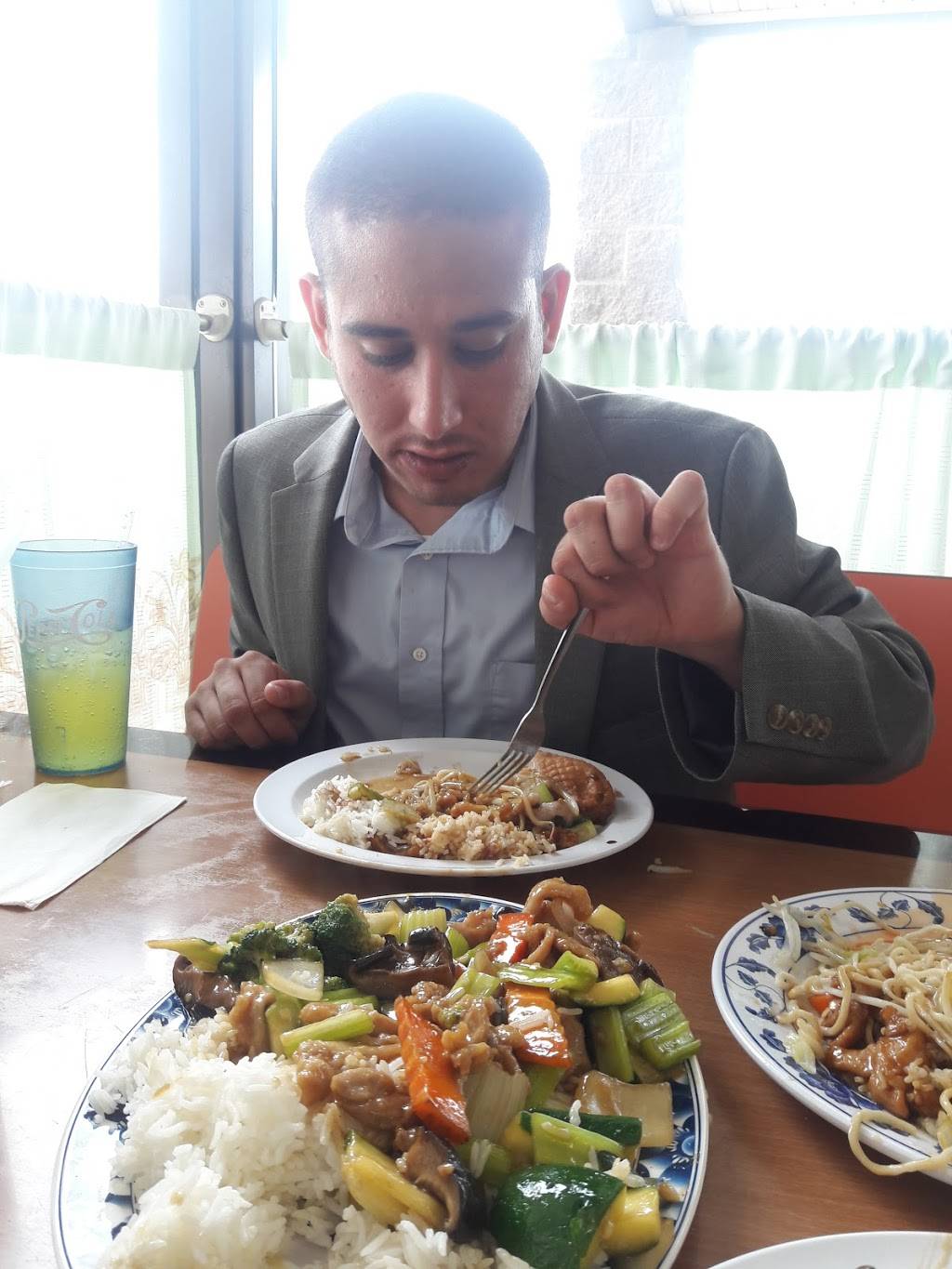 Hong Kong Restaurant | restaurant | 1151 Country Club Dr, Madera, CA 93638, United States | 5596745480 OR +1 559-674-5480