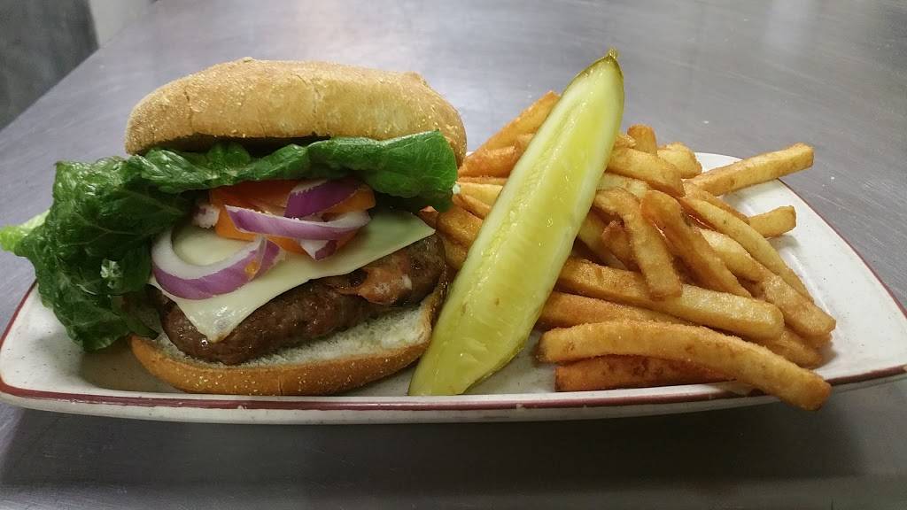 Ole Hampton House Tavern | restaurant | 110 Campbell Ln, Hampton, NY 12837, USA | 5182829240 OR +1 518-282-9240