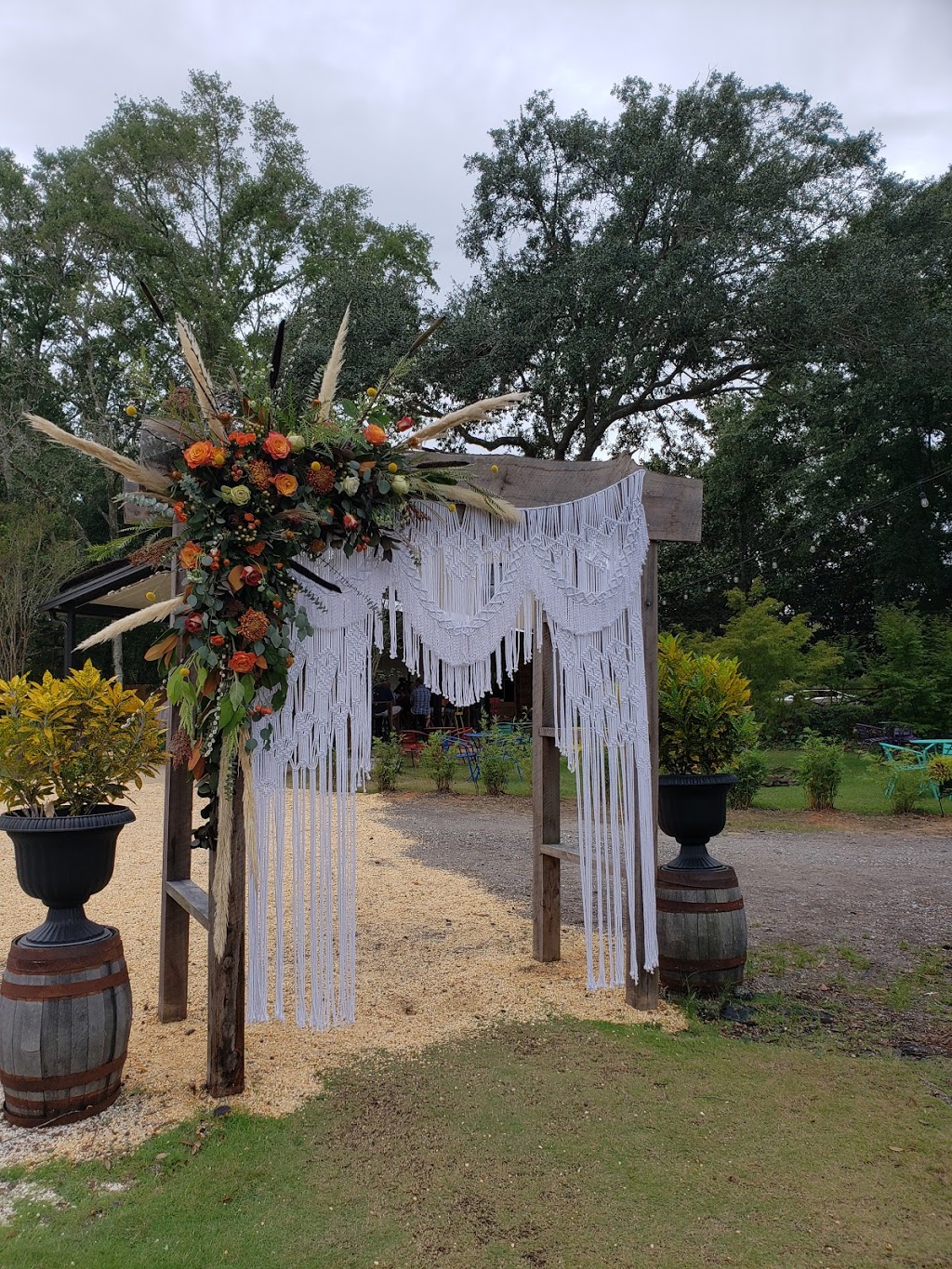 Garys Brewery & Biergarten | restaurant | 208 Newman Ave, Pensacola, FL 32507, USA | 8507232739 OR +1 850-723-2739