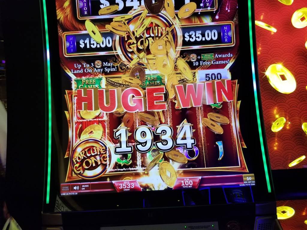 Seneca Buffalo Creek Casino | restaurant | 1 Fulton St, Buffalo, NY 14204, USA | 8778736322 OR +1 877-873-6322