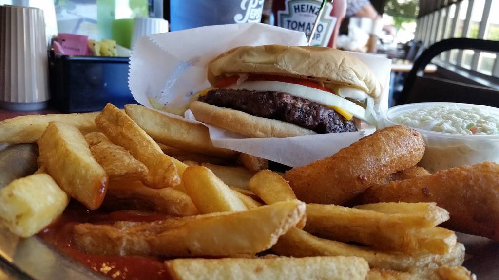 Harbor House Seafood and Steaks | restaurant | 2510 N Roan St, Johnson City, TN 37601, USA | 4232825122 OR +1 423-282-5122