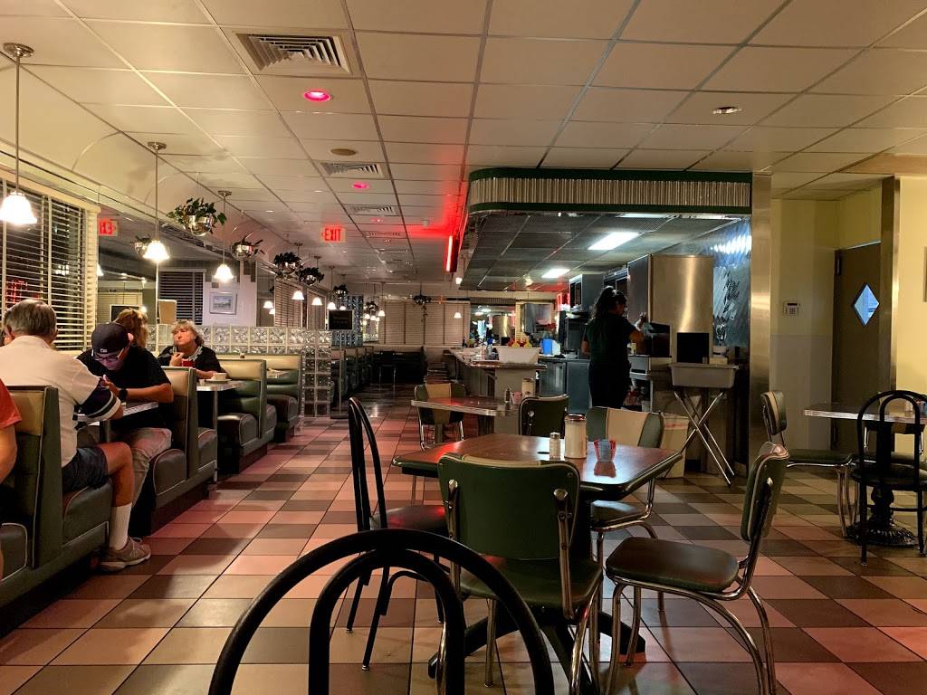 Sebring Diner | restaurant | 4040 US Hwy 27 S, Sebring, FL 33870, USA | 8633853434 OR +1 863-385-3434