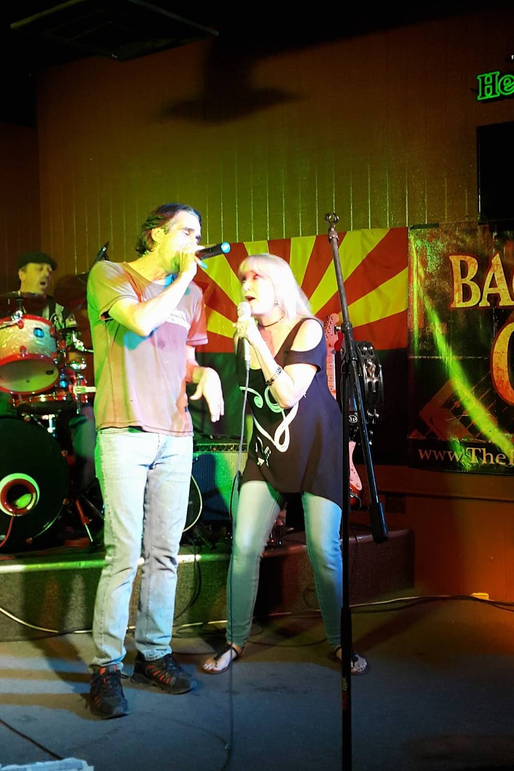 Starlite Lounge | restaurant | 4346 W Olive Ave, Glendale, AZ 85302, USA | 6239341913 OR +1 623-934-1913