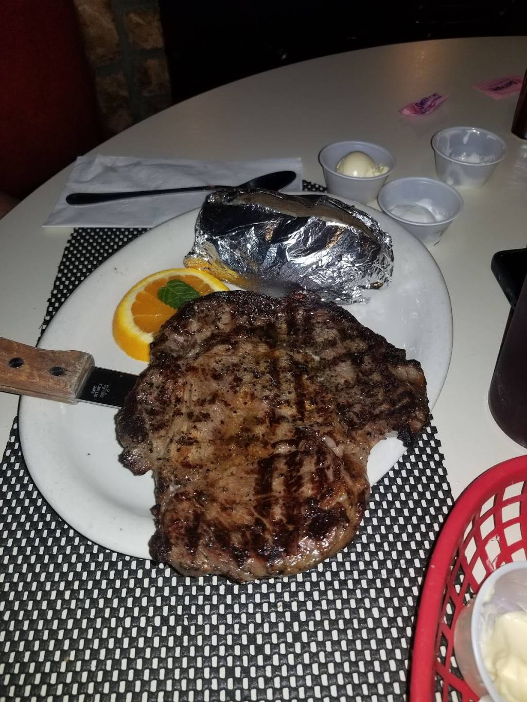 Deckboat Steakhouse&Motel | restaurant | Fort Cobb, OK 73038, USA | 4056432531 OR +1 405-643-2531